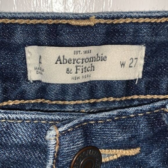 Abercrombie & Fitch Womens Denim Cuffed Shorts Size 4 W27 - Picture 4 of 9